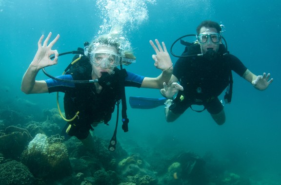 scuba divers